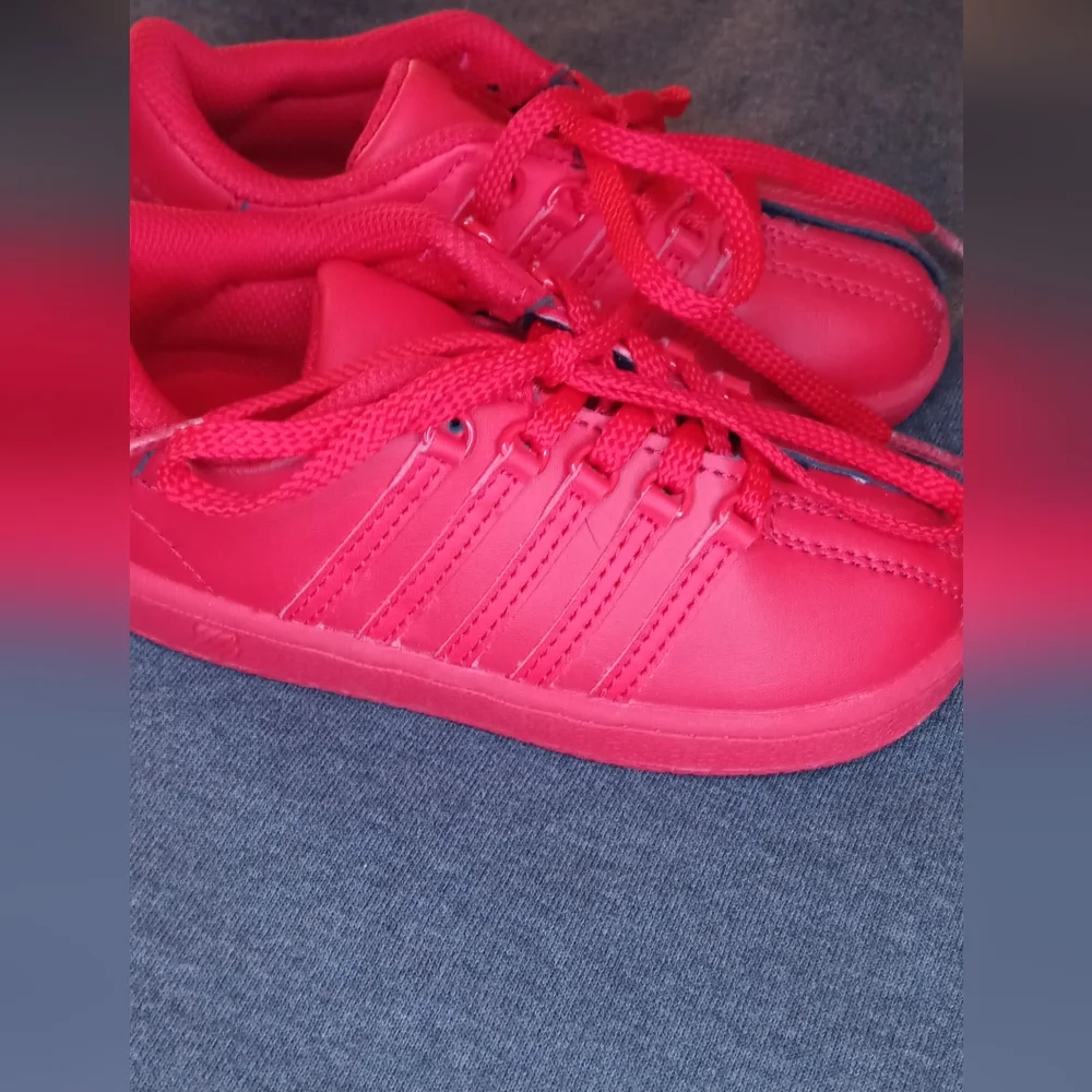 Shoes - Picture 2 of 4